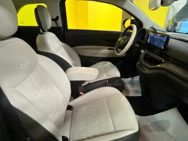 Fiat 500 view 27