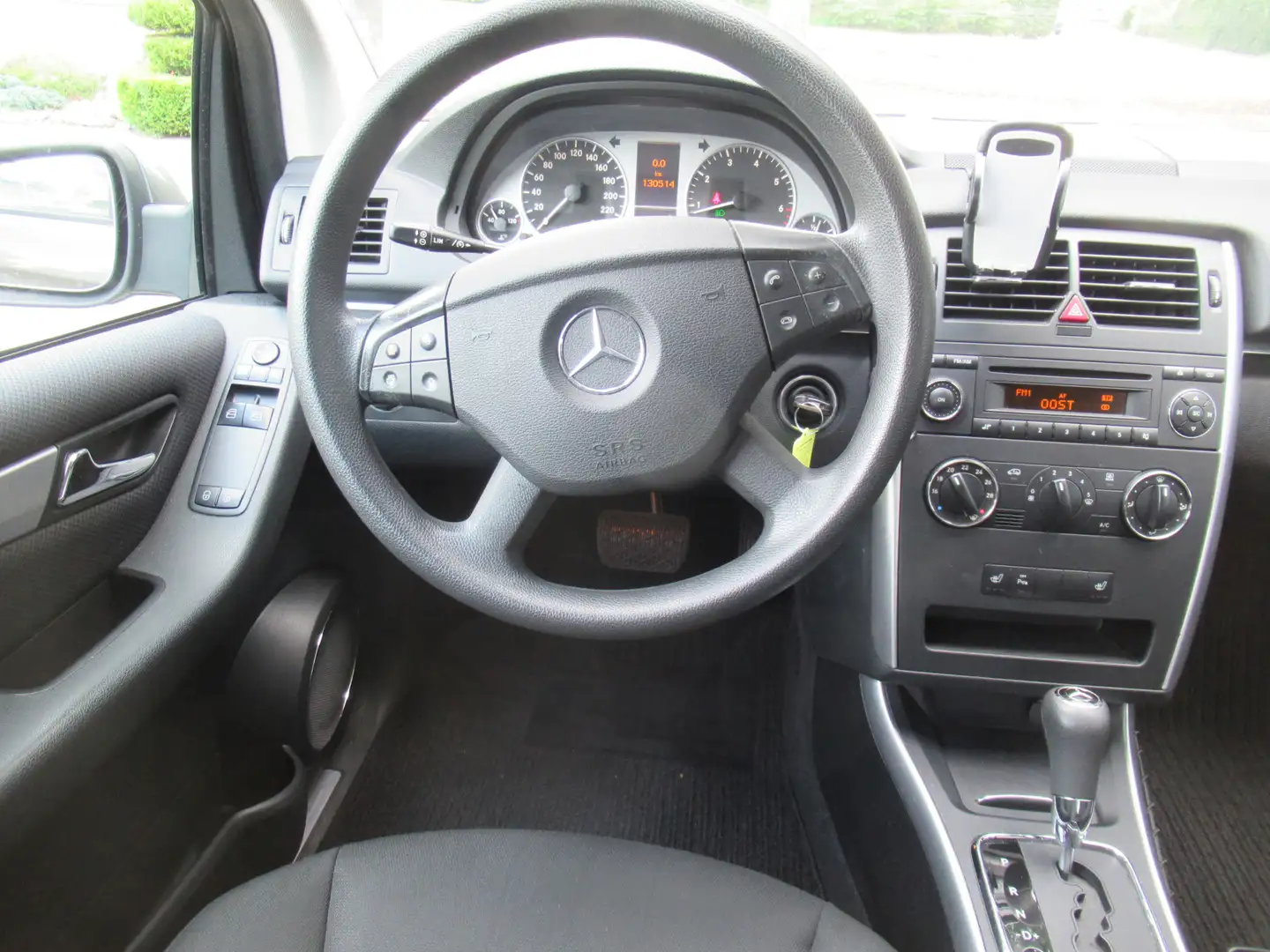 Mercedes-Benz B 200 Automaat/Trekhaak Gris - 2