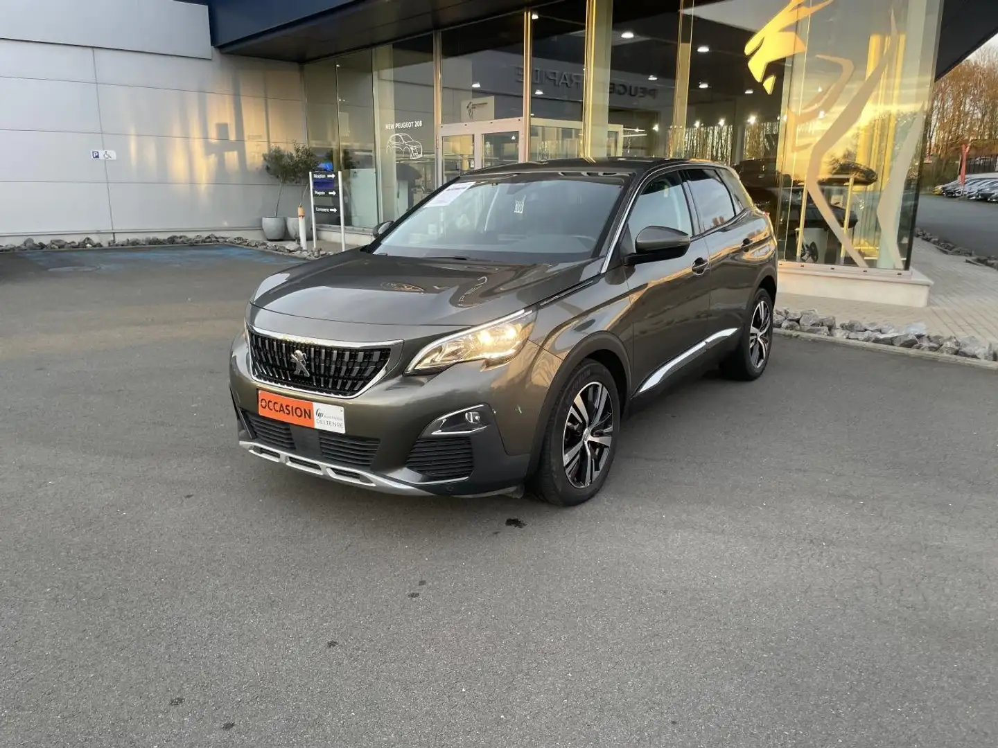 Peugeot 3008 allure Gris - 1