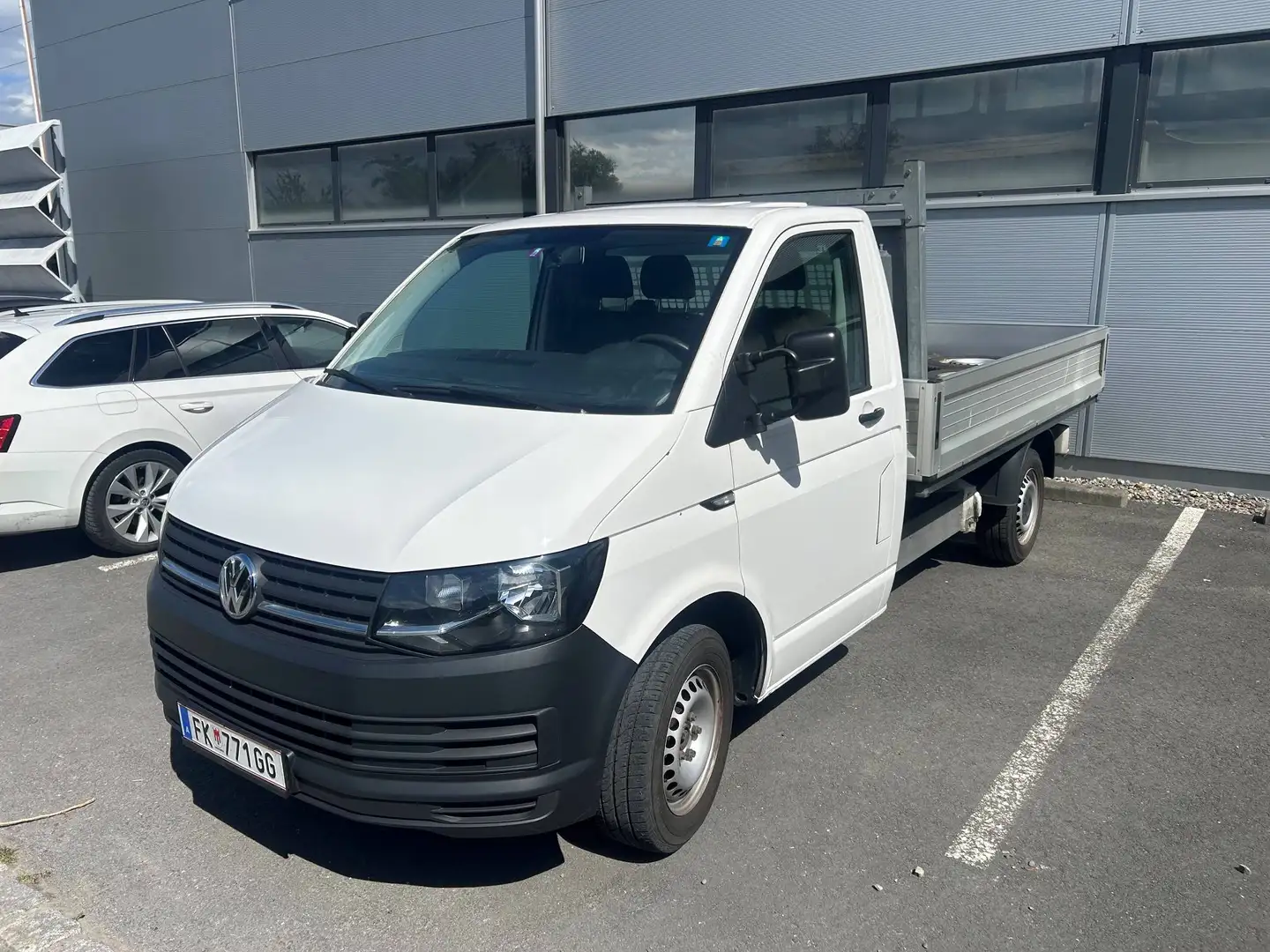 Volkswagen T6 Transporter Doka Pritsche LR 2,0 TDI Weiß - 2