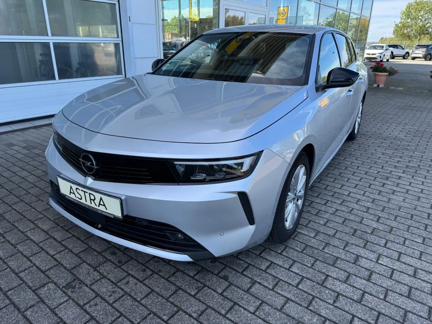 Opel Astra L Sports Tourer Enjoy Silber - 1