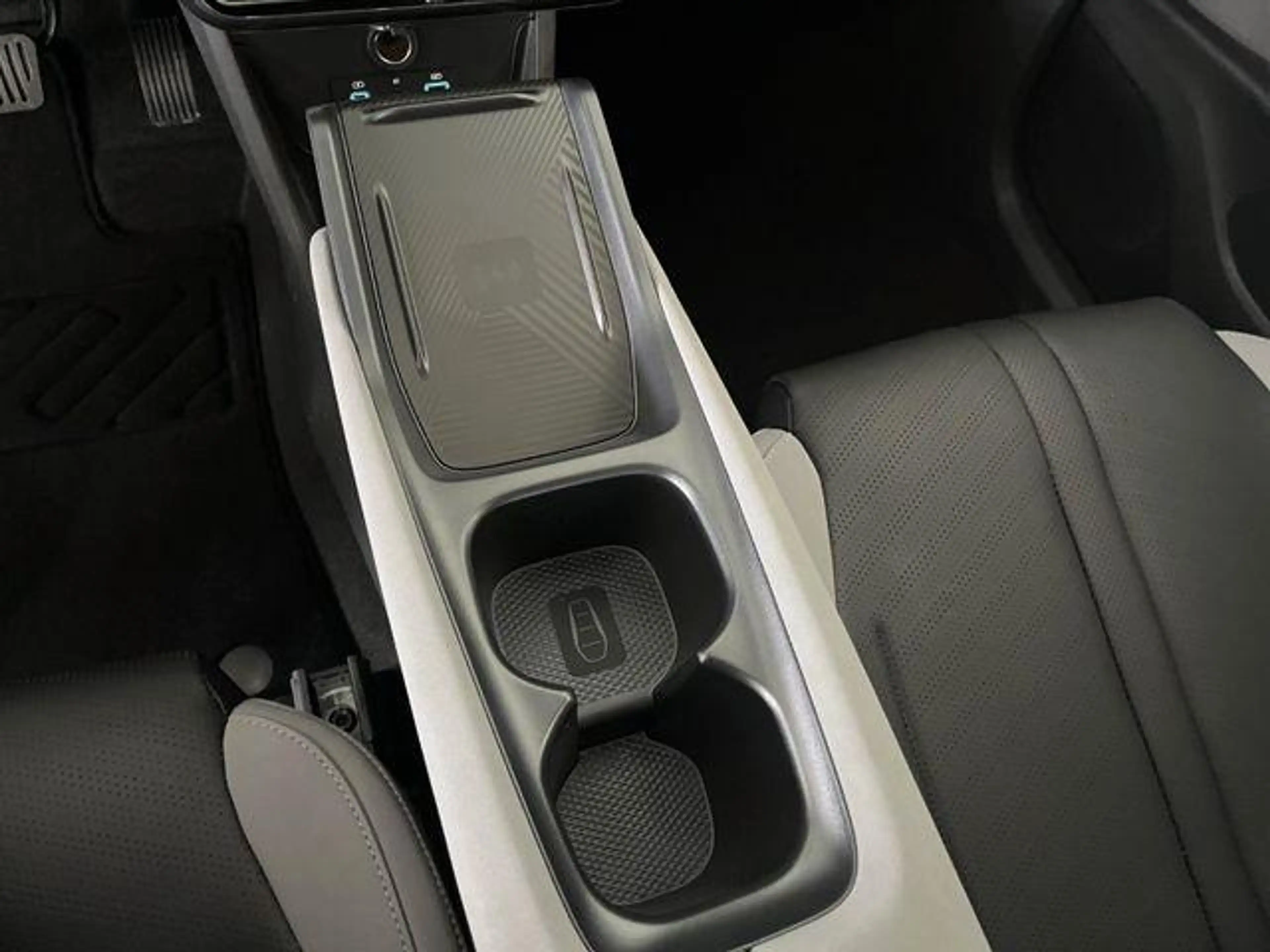 BYD Dolphin Surf Comfort/ACC/LEDER/360°/SHZ/NAV/ 115 kW (156 PS)... — photo 13