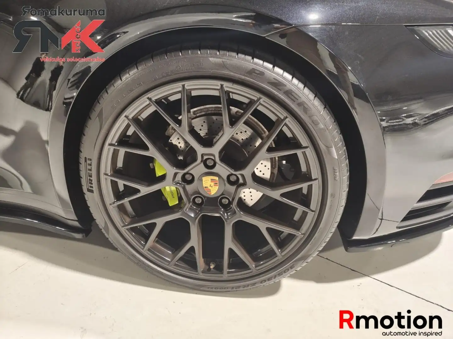 Porsche 911 Carrera - 2