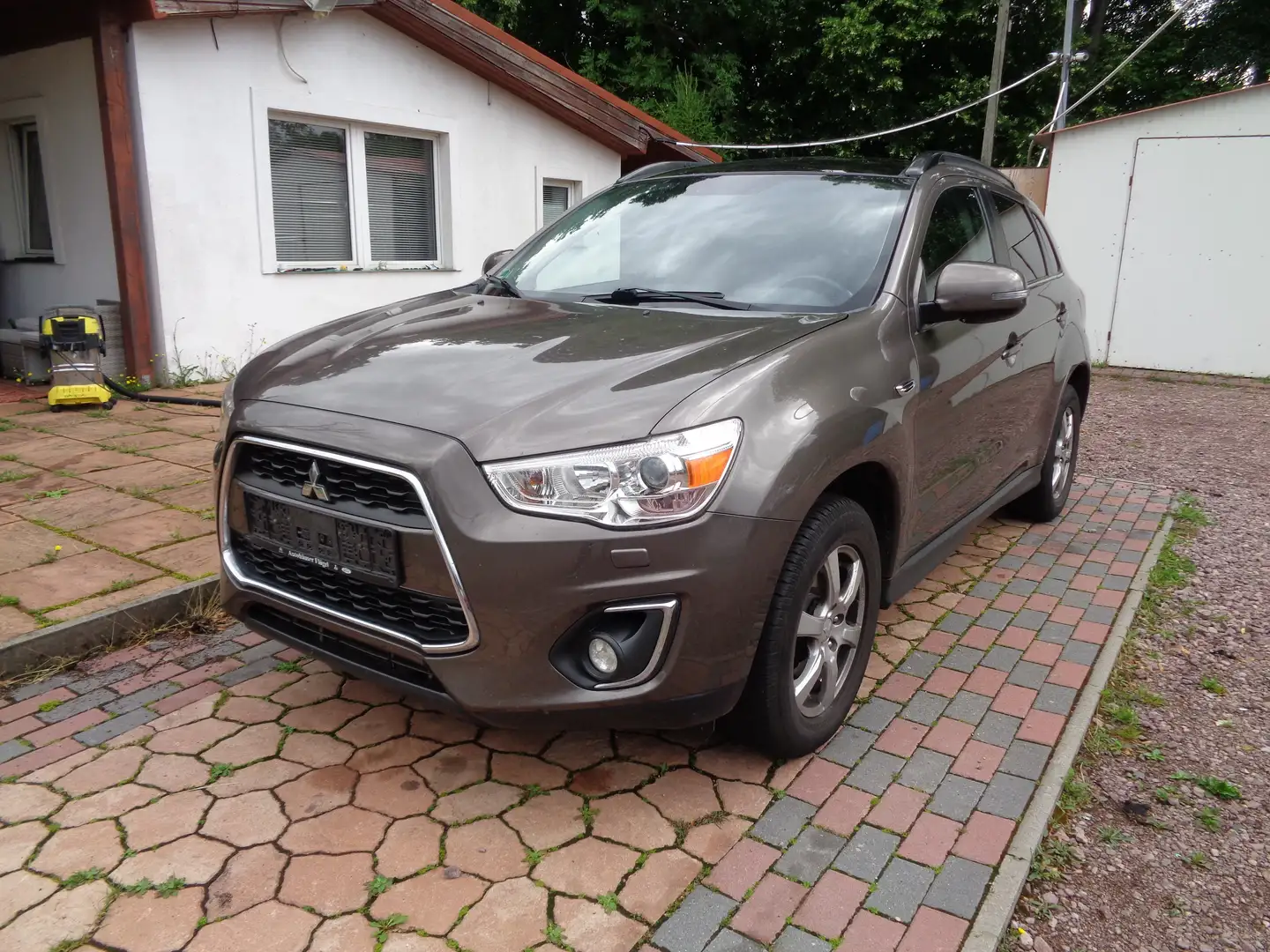 Mitsubishi ASX 1.8 DI-D 4WD Intense Marrón - 1