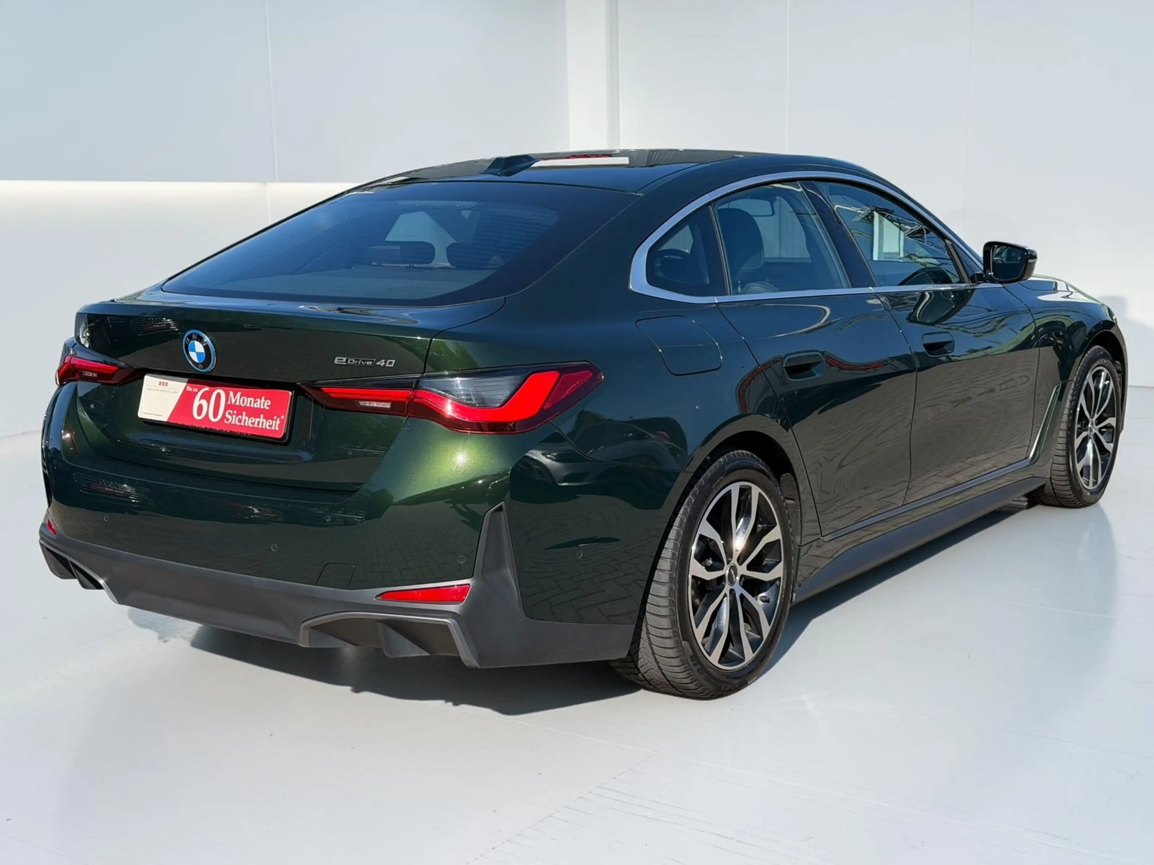 BMW i4 Gran Coupe 40 eDrive*CARPLAY*AHK*KLIMAAUTOM* — photo 8