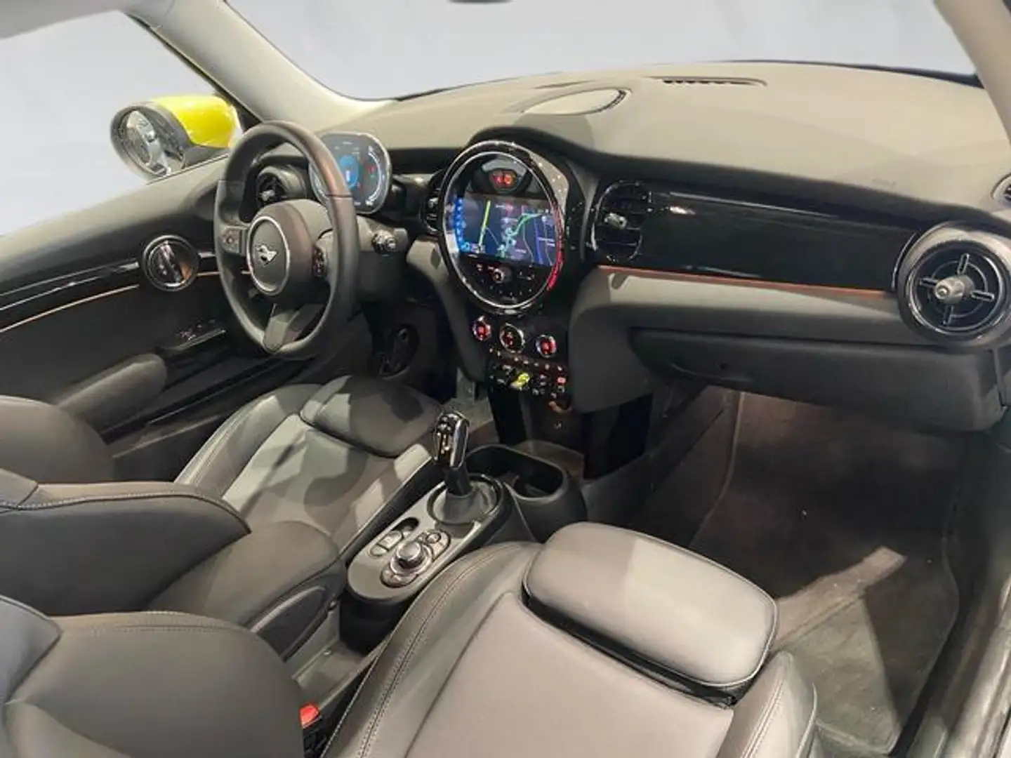 MINI Cooper E Essential Argent - 2