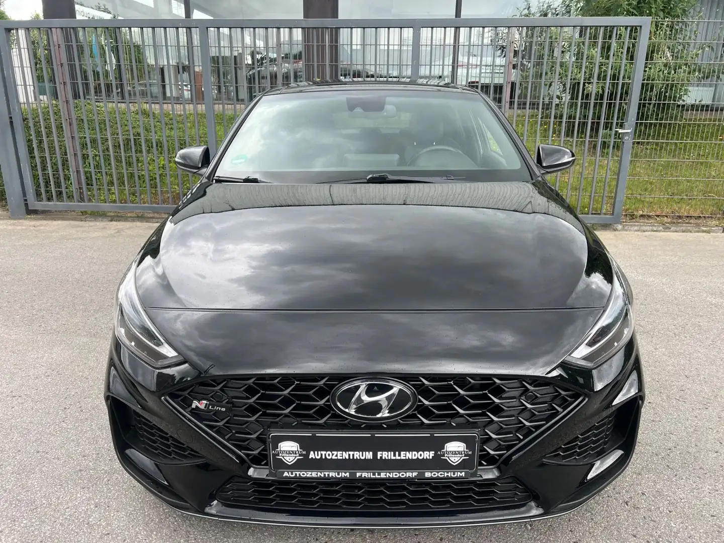Hyundai i30 Fastback N Line Mild-Hybrid AUTOMATIK/PANO!! Noir - 2