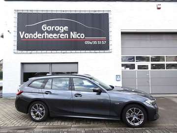 eA PHEV PANODAK,CARPLAY,CAMERA,TREKHAAK,KEYLESS