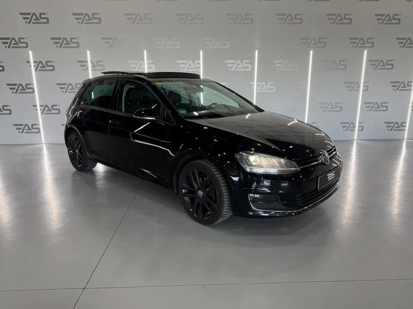 Volkswagen Golf 2.0 TDI 140cv DPF Sport Negro - 2
