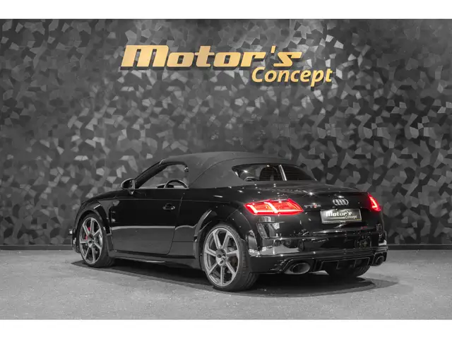 Audi TT RS view 7