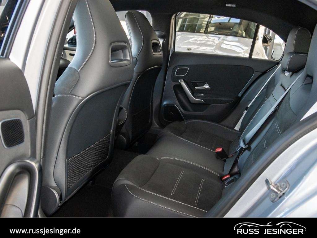 Mercedes-Benz A 220