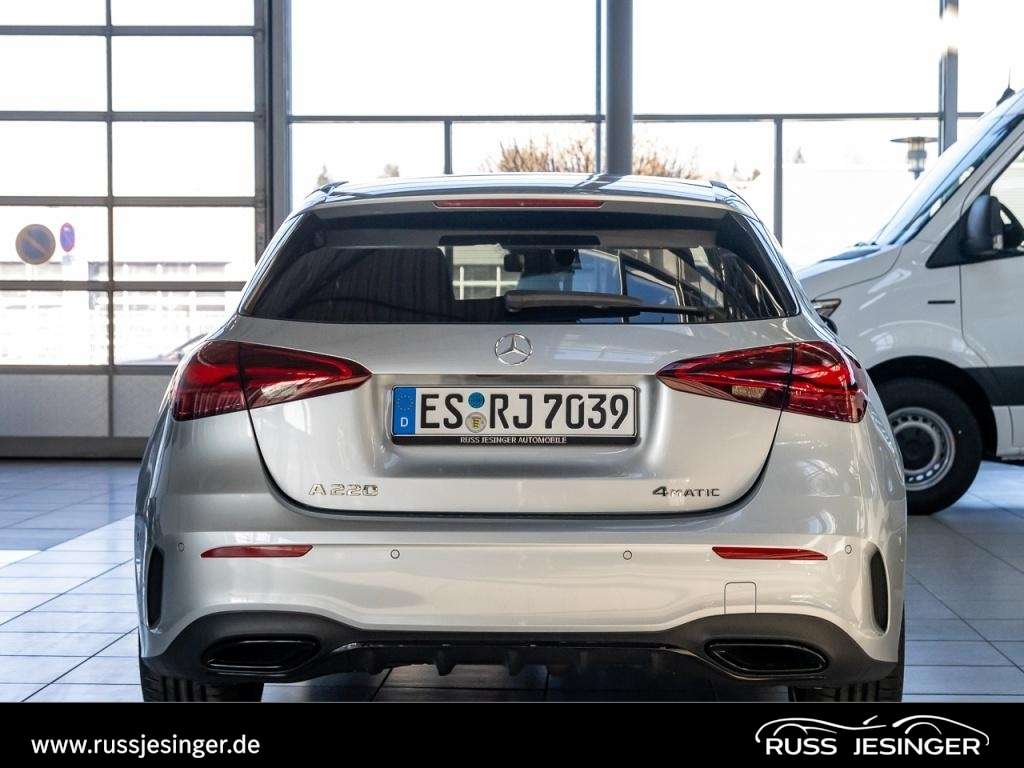 Mercedes-Benz A 220