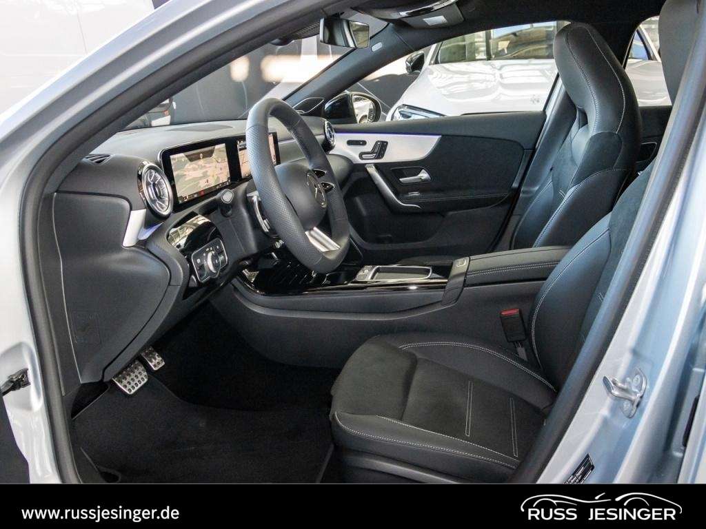 Mercedes-Benz A 220