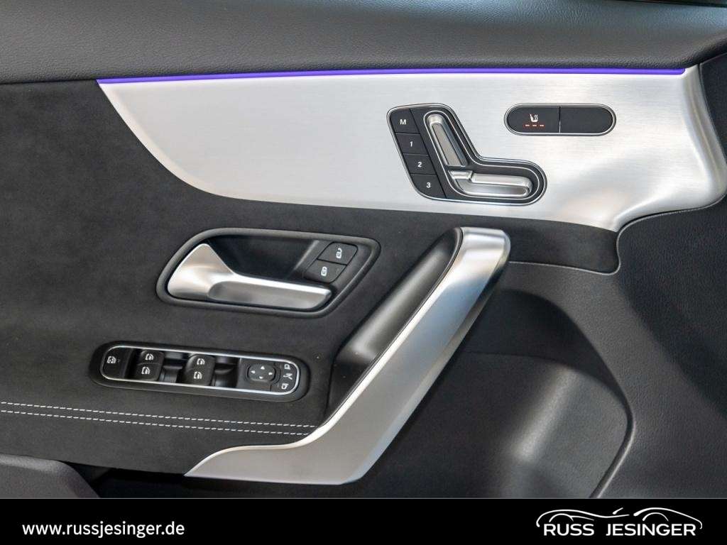 Mercedes-Benz A 220