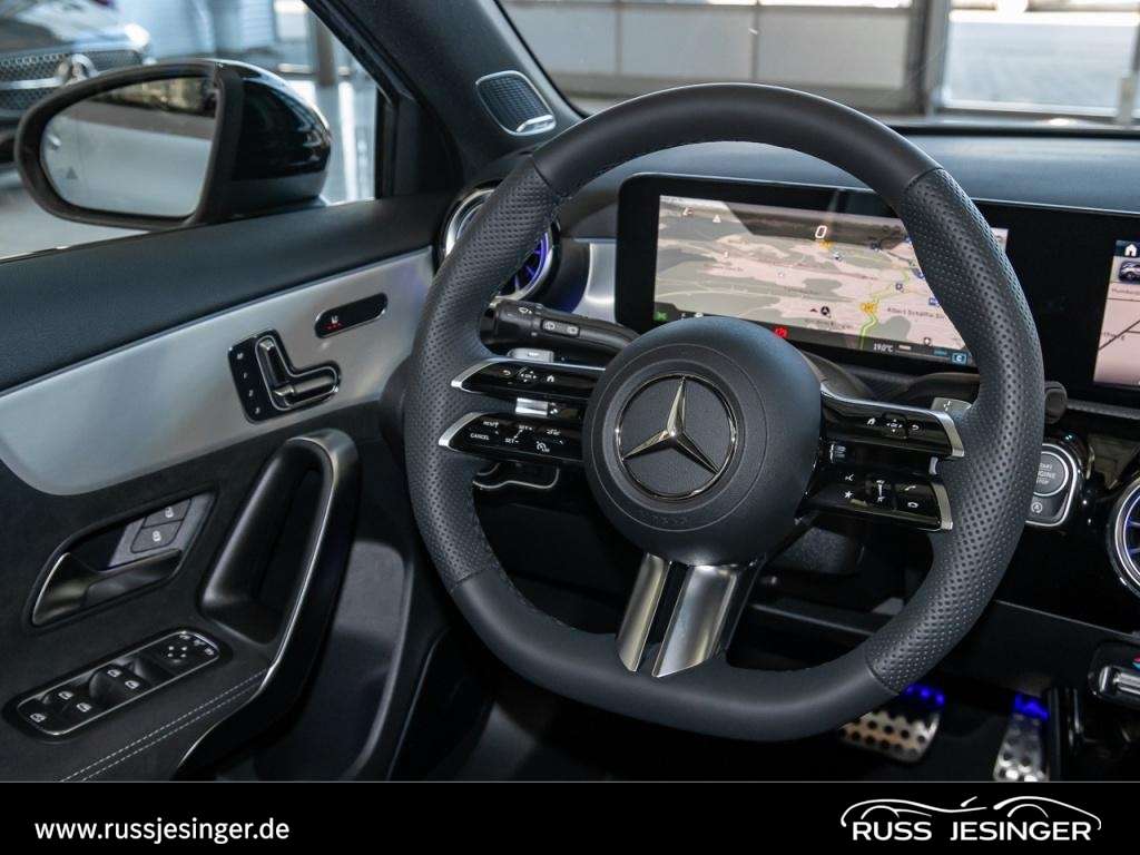 Mercedes-Benz A 220