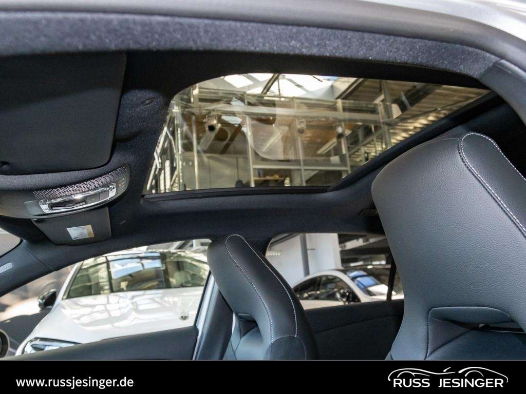 Mercedes-Benz A 220
