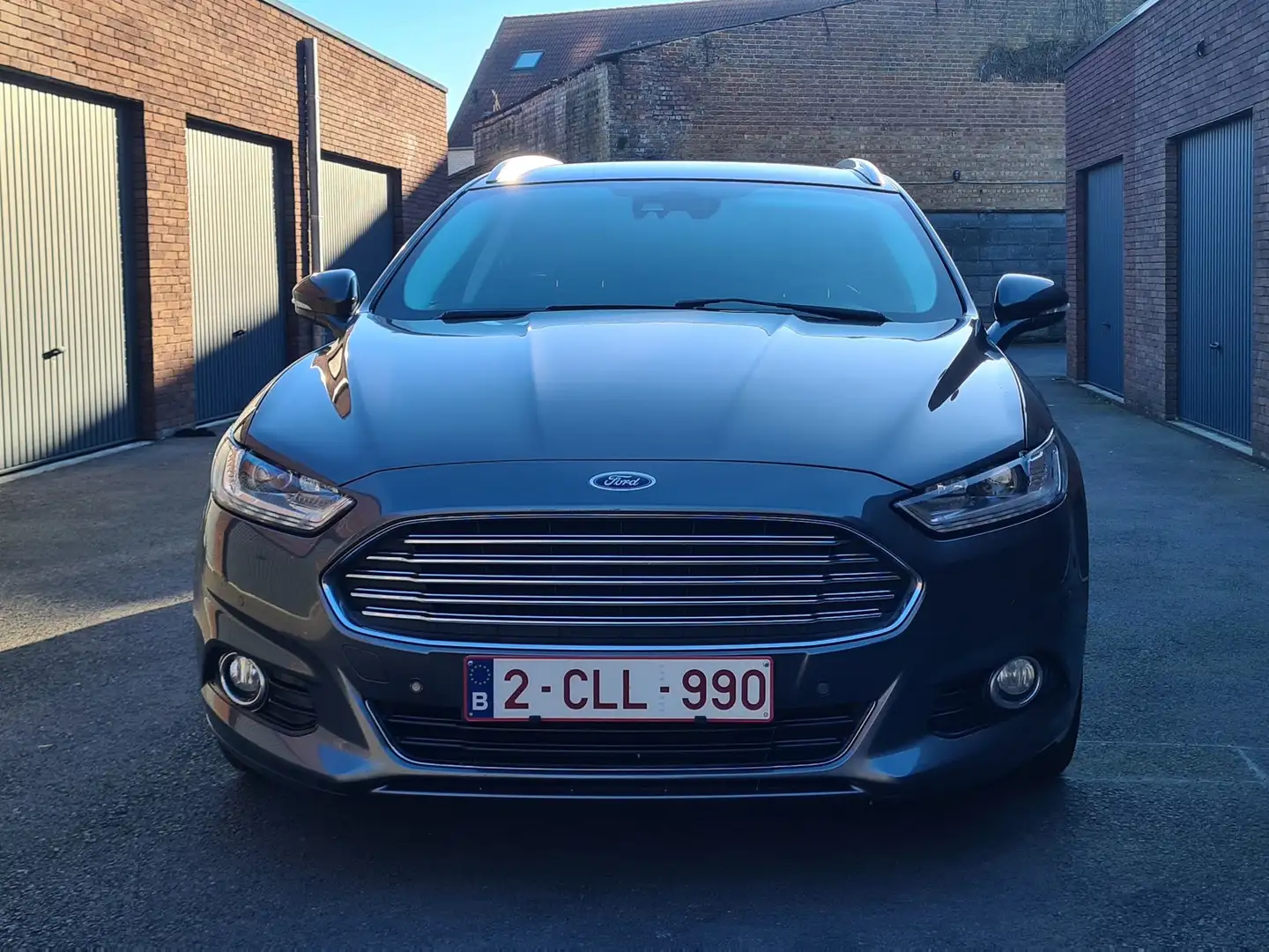 Ford Mondeo 2.0 TDCi Business Class PowerShift Gris - 2