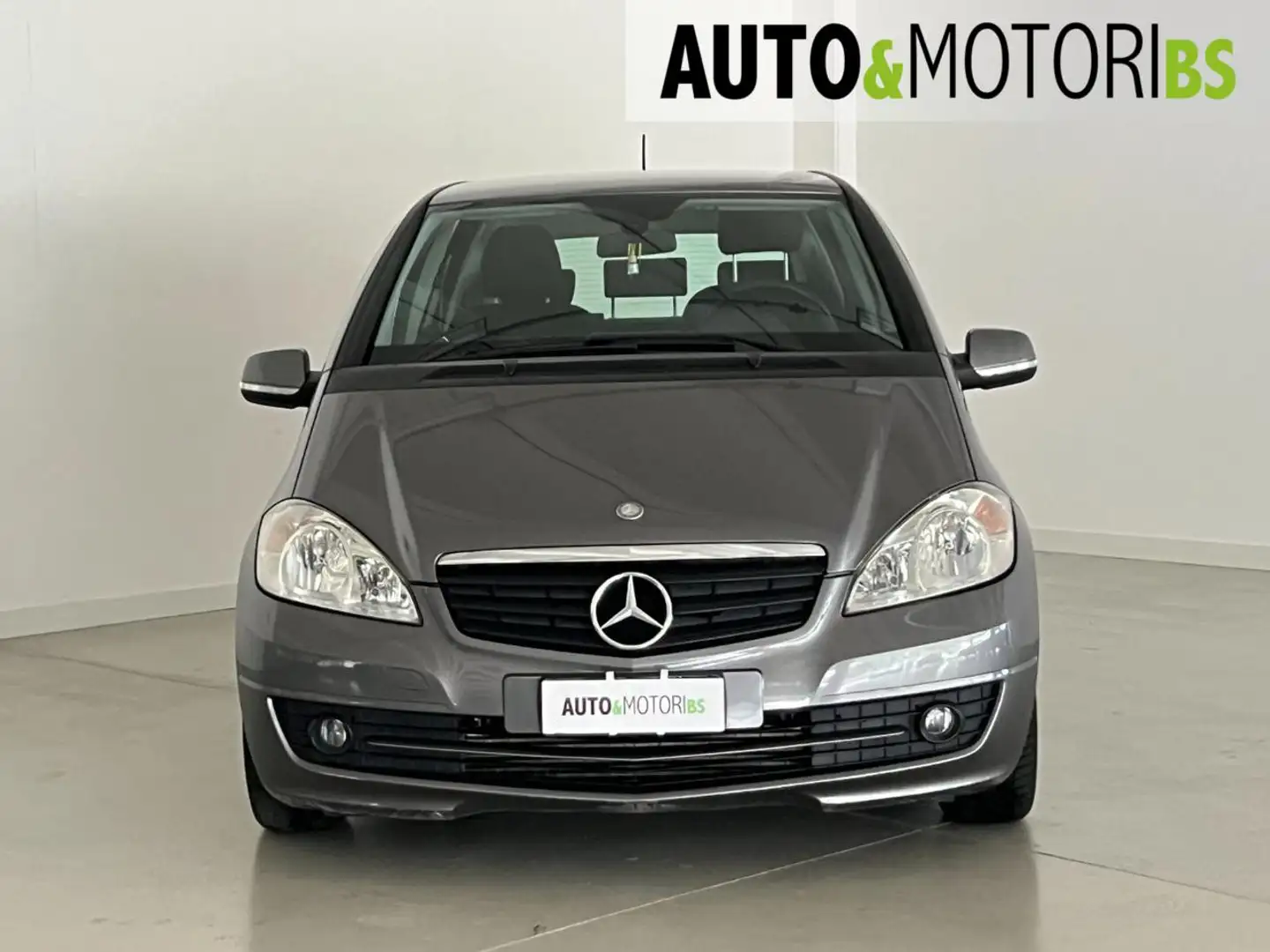 Mercedes-Benz A 160 CDI BlueEFFICIENCY Executive Silber - 2