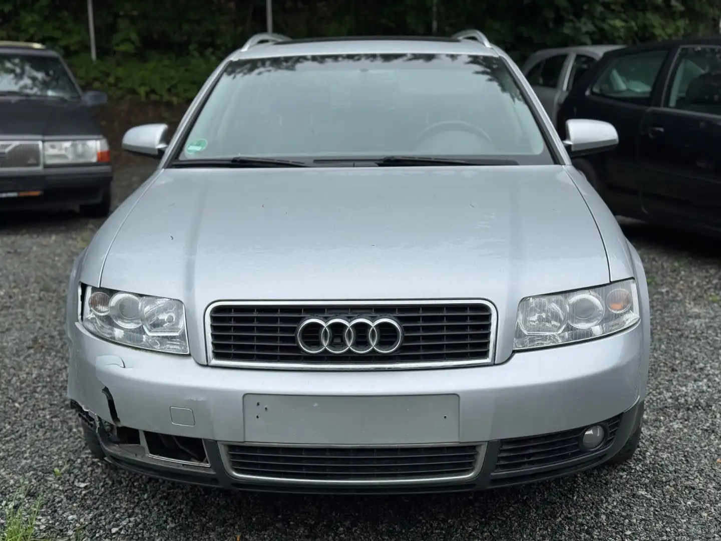 Audi A4 2.4 Avant Gris - 2