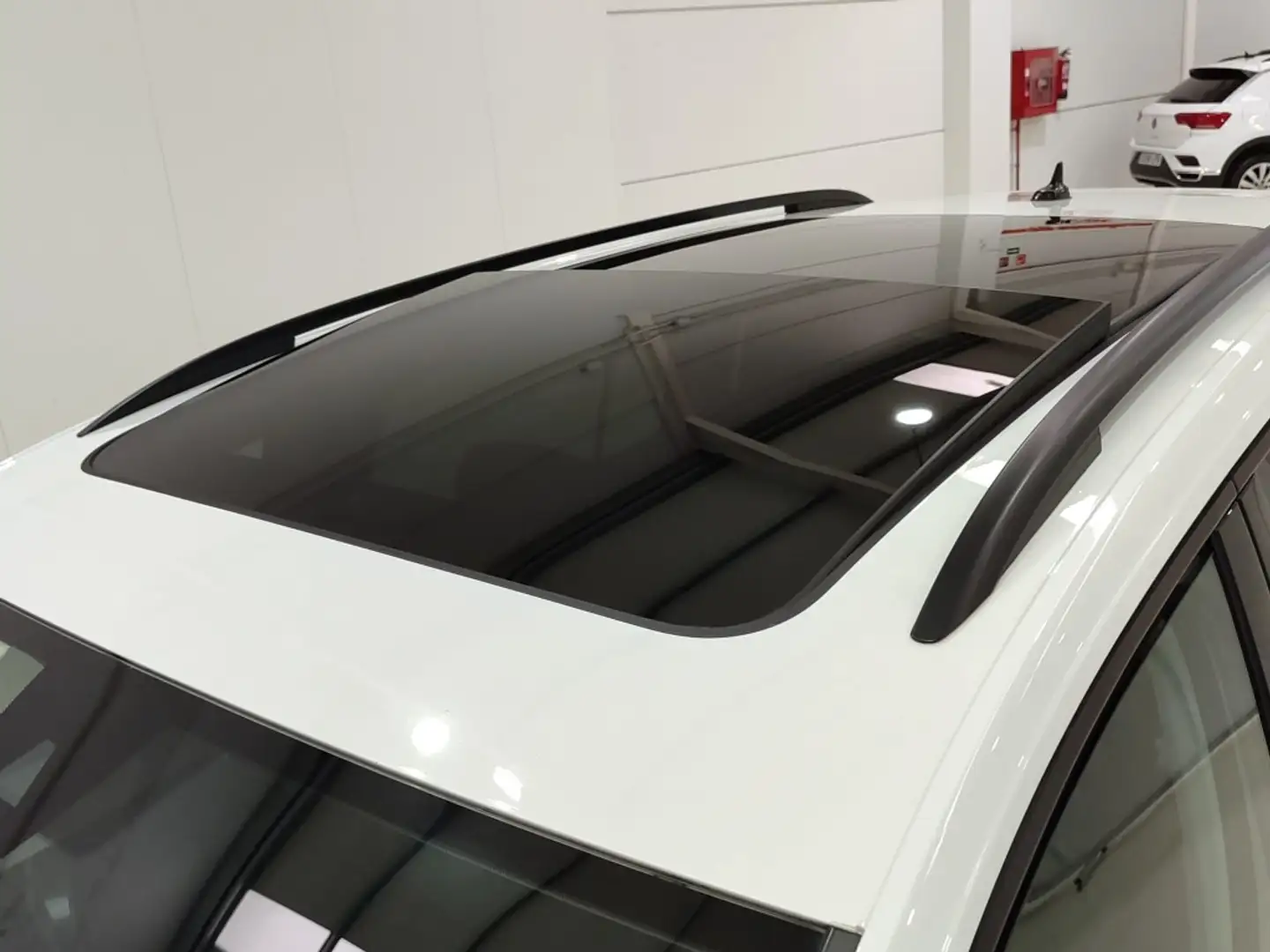 Volkswagen Touran 2.0TDI Advance 90kW Bianco - 2