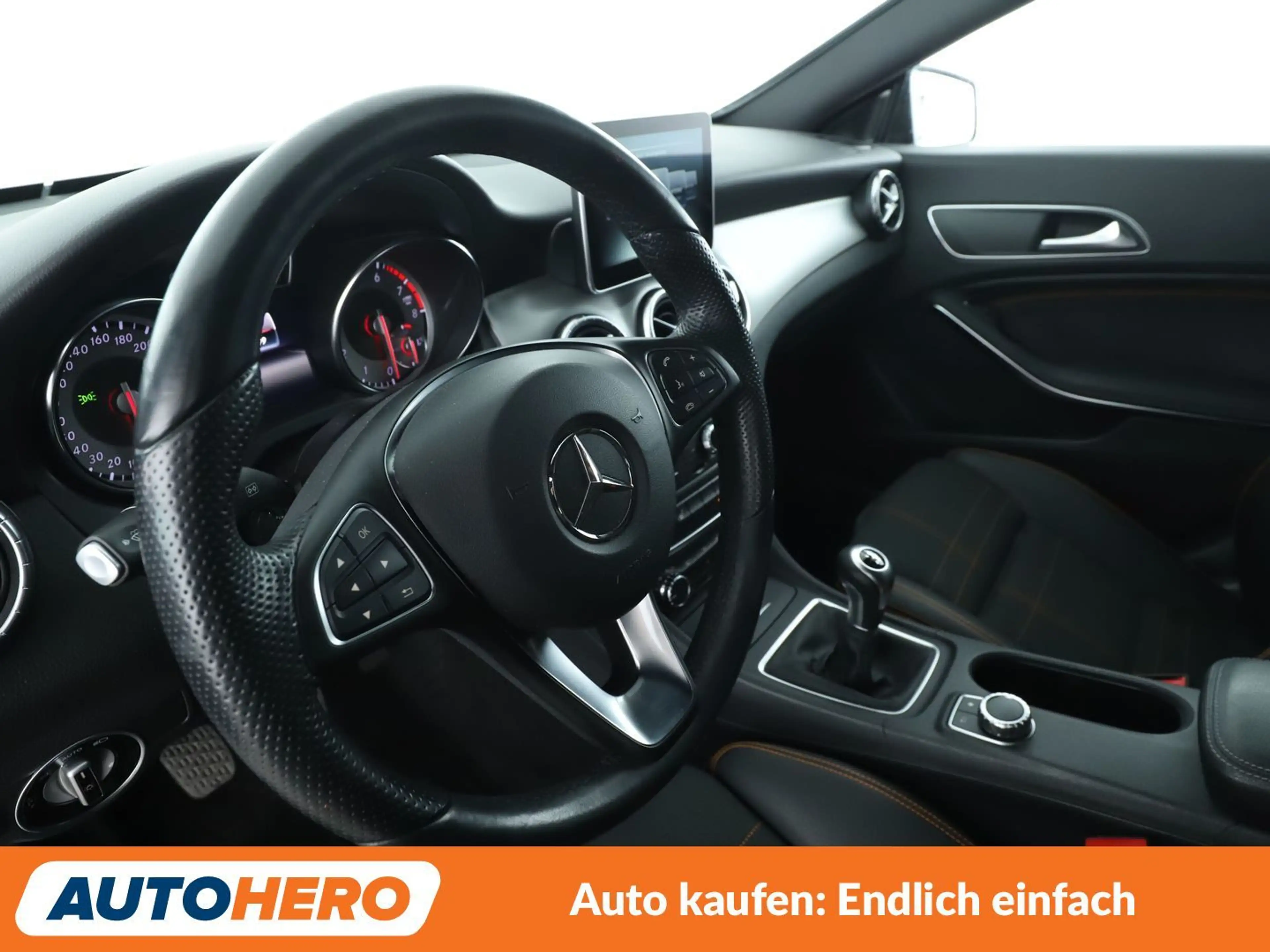 Mercedes-Benz CLA 180 Shooting Brake Urban*XENON*NAVI*CAM*PDC*SHZ*KLIMA* — photo 11