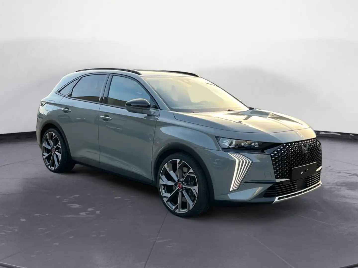 DS Automobiles DS 7 Crossback E-Tense 360 4x4 Performance Line + Hifi Focal Grau - 1