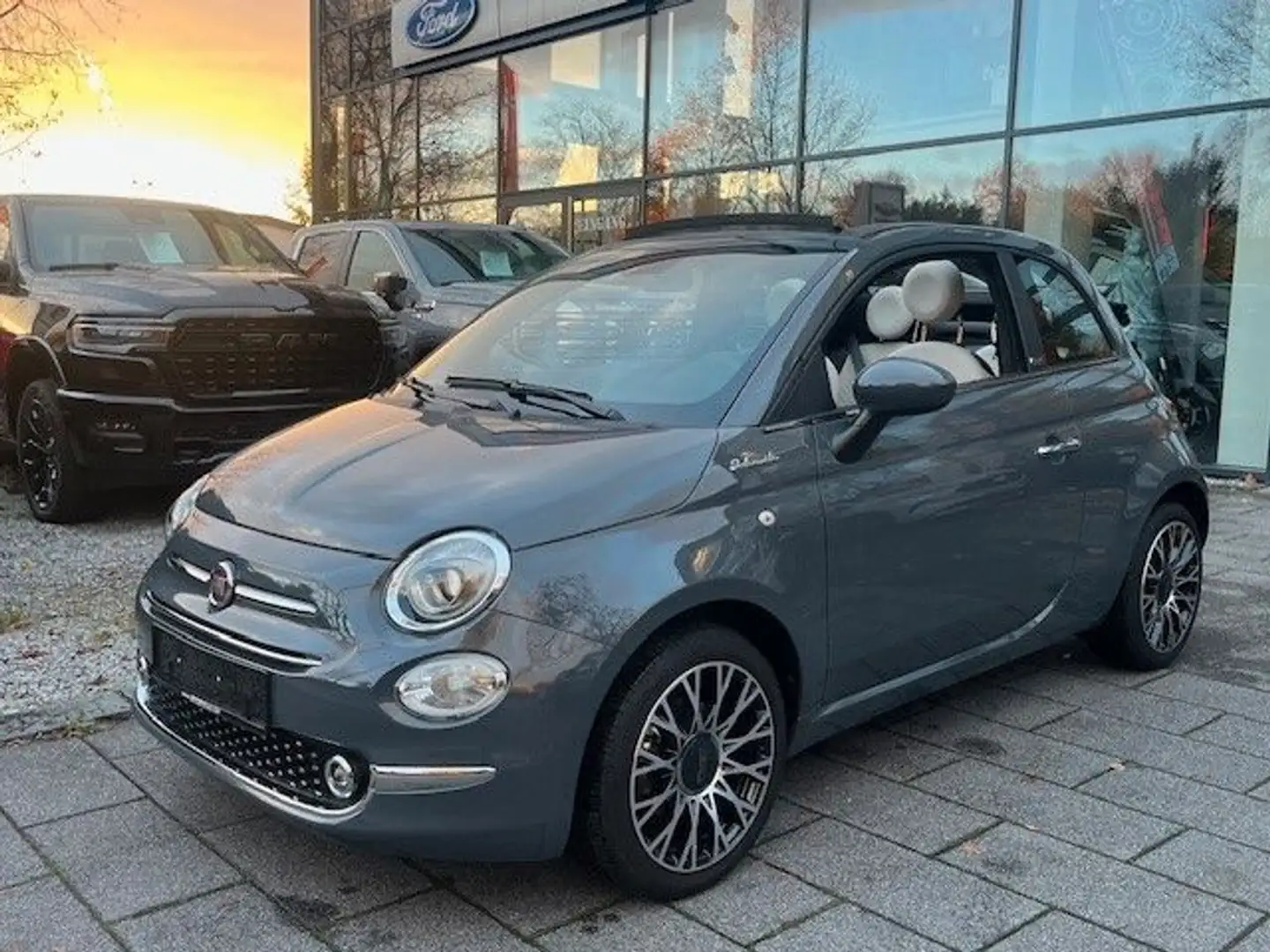 Fiat 500 DolceVita Grau - 1