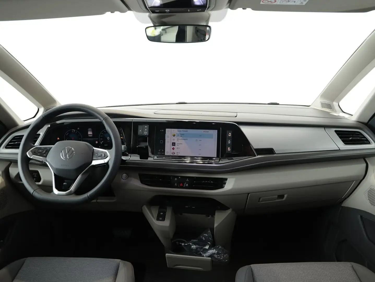 Volkswagen T7 Multivan VW T7 Multivan Business ÜH eHybrid 180 kW 4M Schwarz - 2