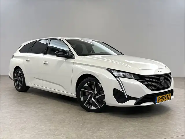 Peugeot 308 view 6
