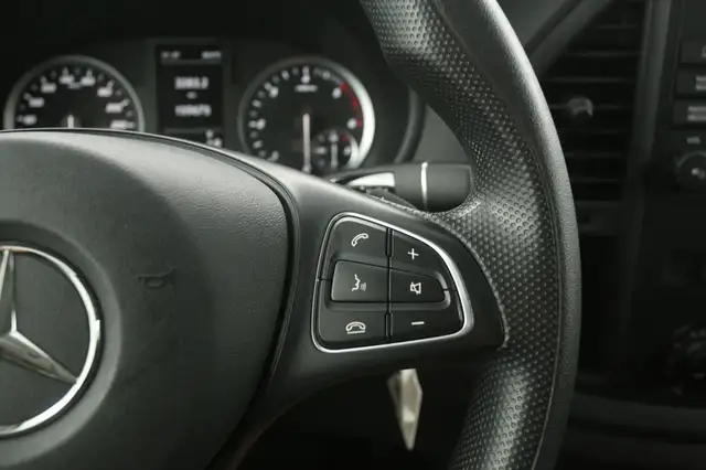 Mercedes-Benz Vito view 16