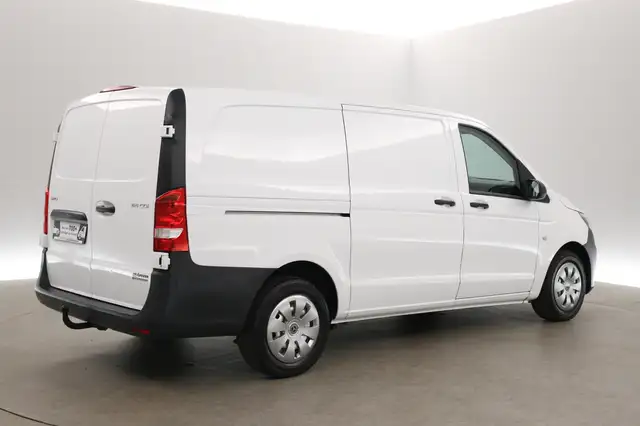 Mercedes-Benz Vito view 26