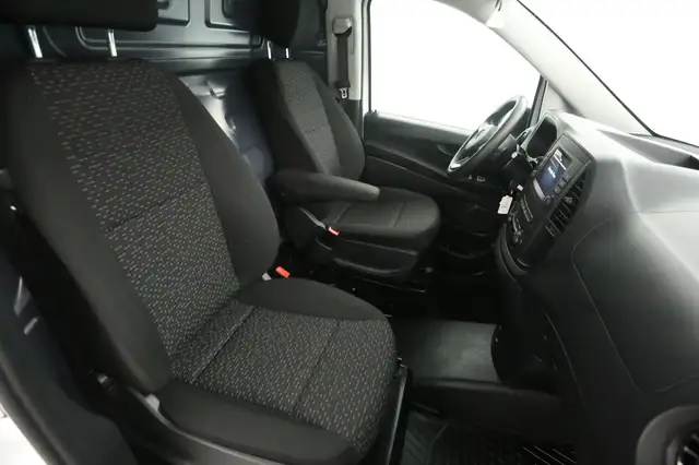 Mercedes-Benz Vito view 10