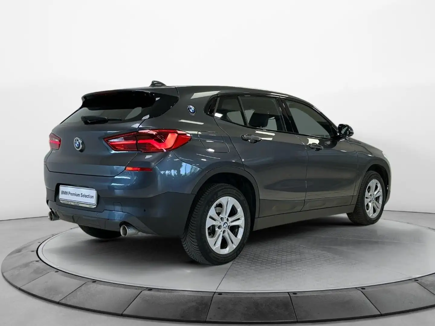 BMW X2 sDrive18d Business Gris - 2