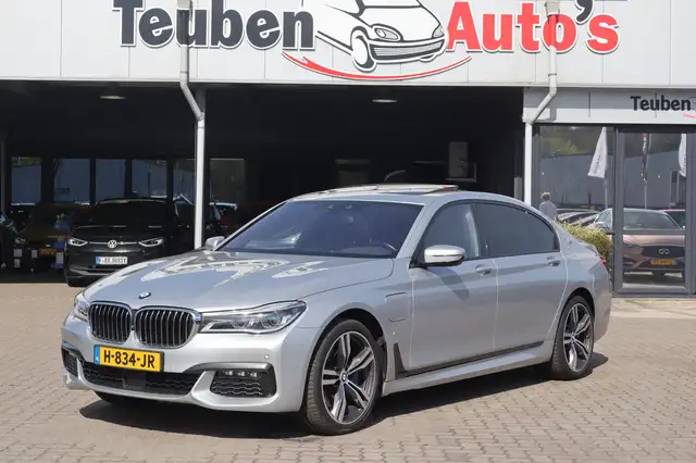BMW 740 7-serie 740Le xDrive iPerformance High Executive |