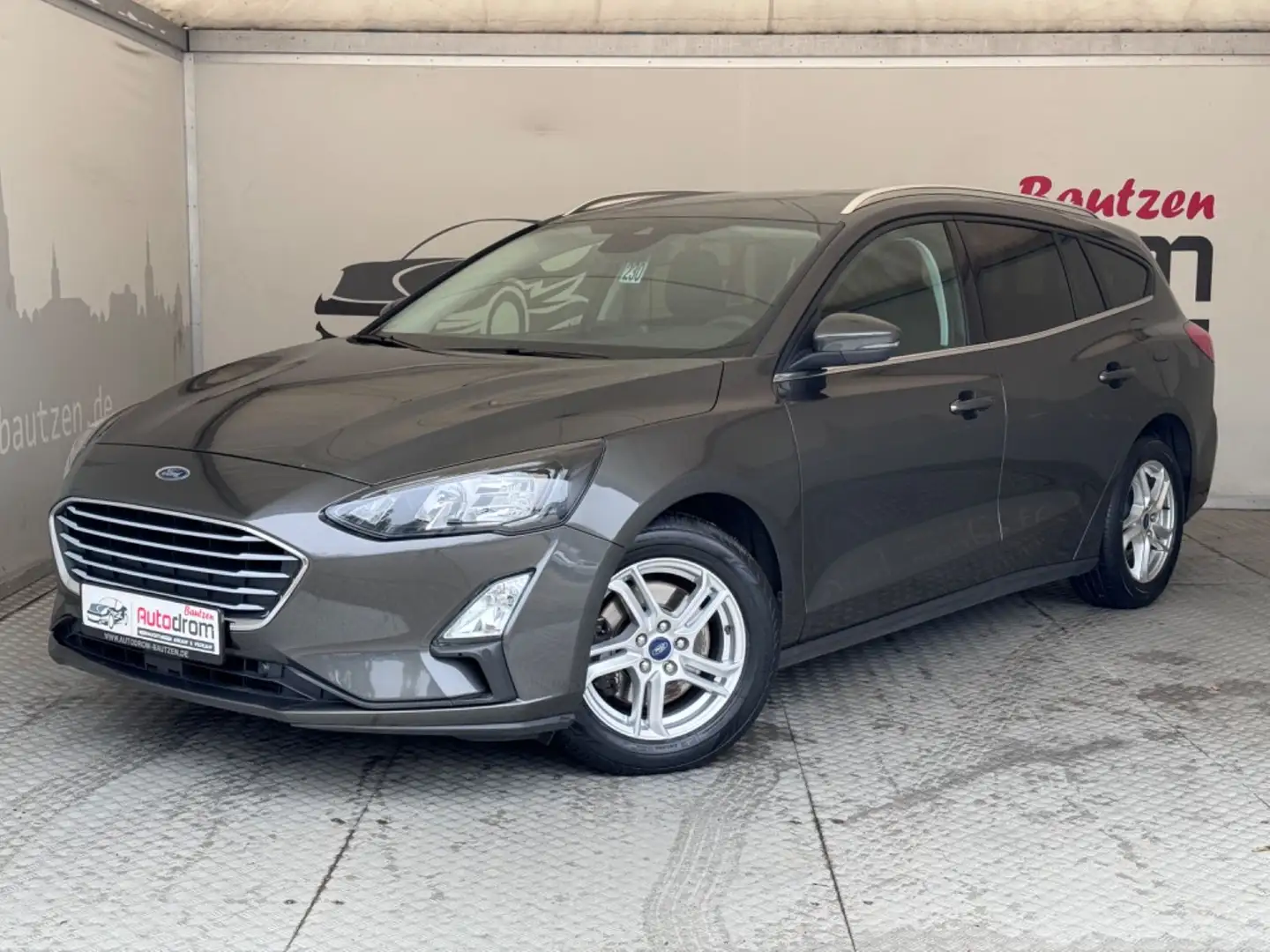 Ford Focus Turnier Cool & Connect LED NAVI DAB PDC Gris - 1