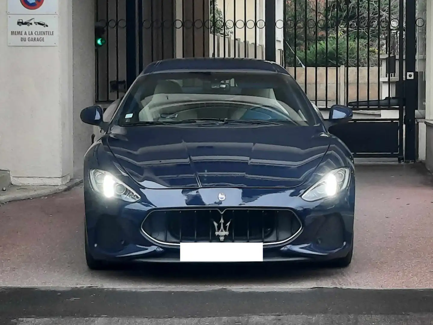 Maserati GranTurismo 4.7 V8 460 A Sport Modrá - 2