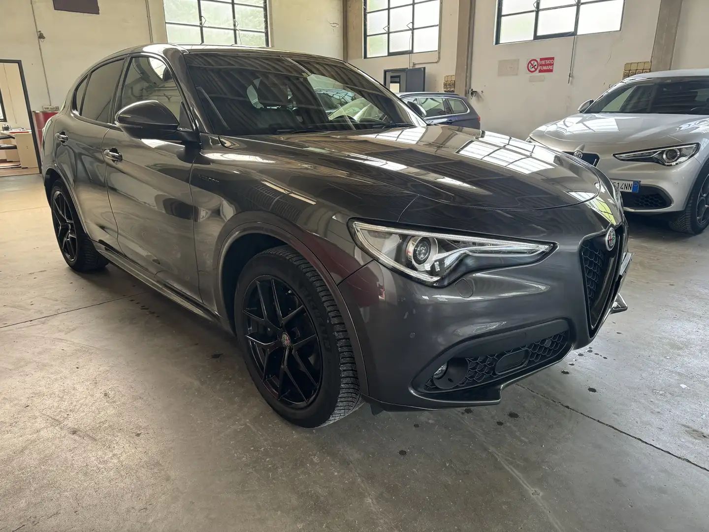 Alfa Romeo Stelvio 2.2 t Veloce Q4 210cv auto VELOCE - 2