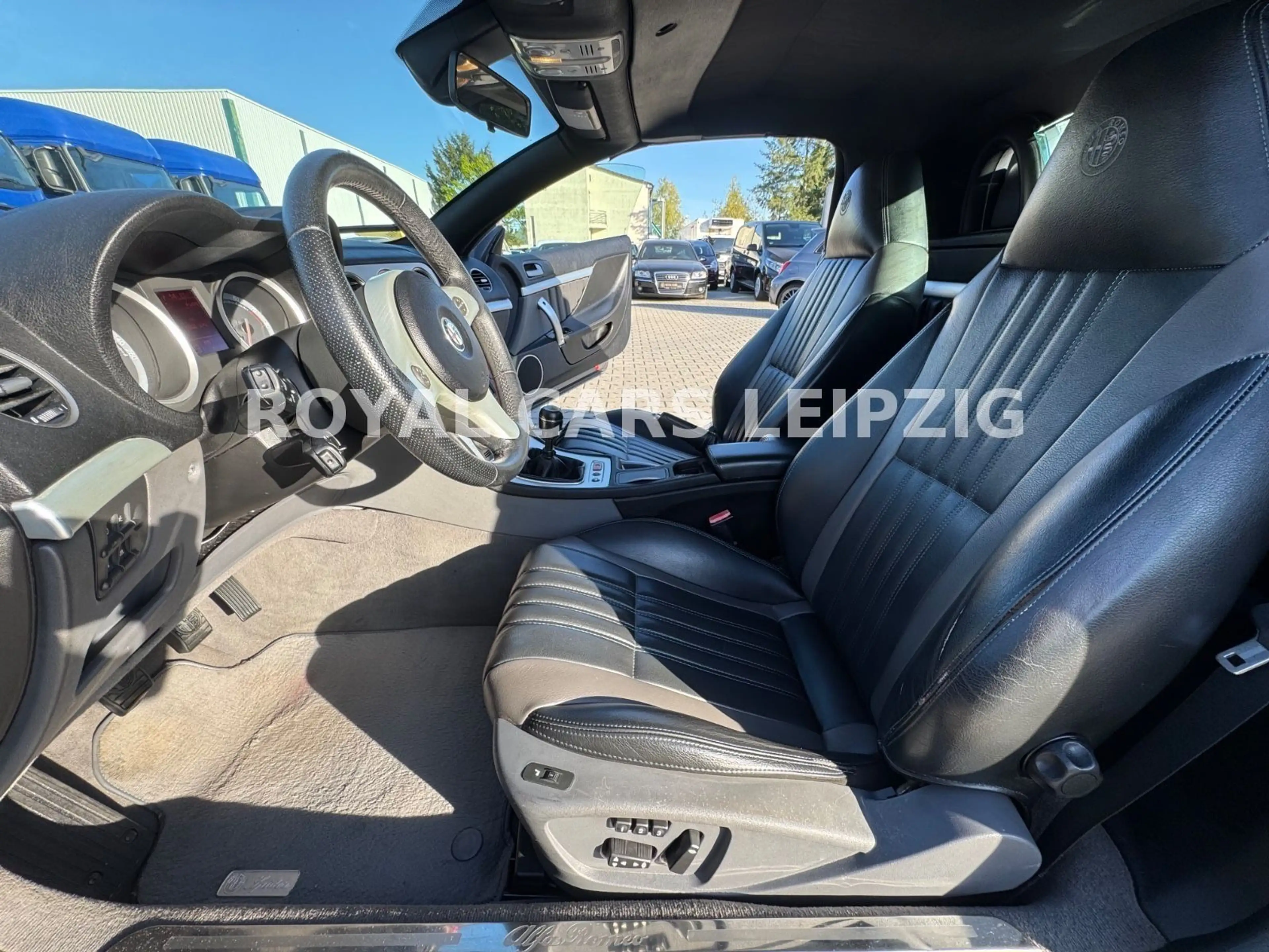 Alfa Romeo Spider 3.2 V6 JTS Exclusive Q4|Leder|BOSE|1-Hand — photo 14