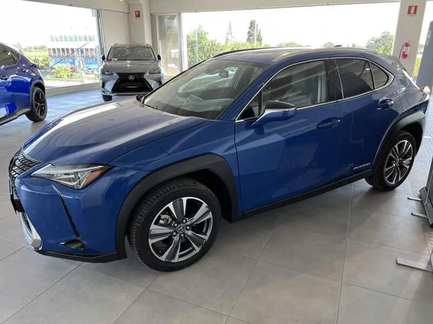 Lexus UX 300e Premium Kék - 1