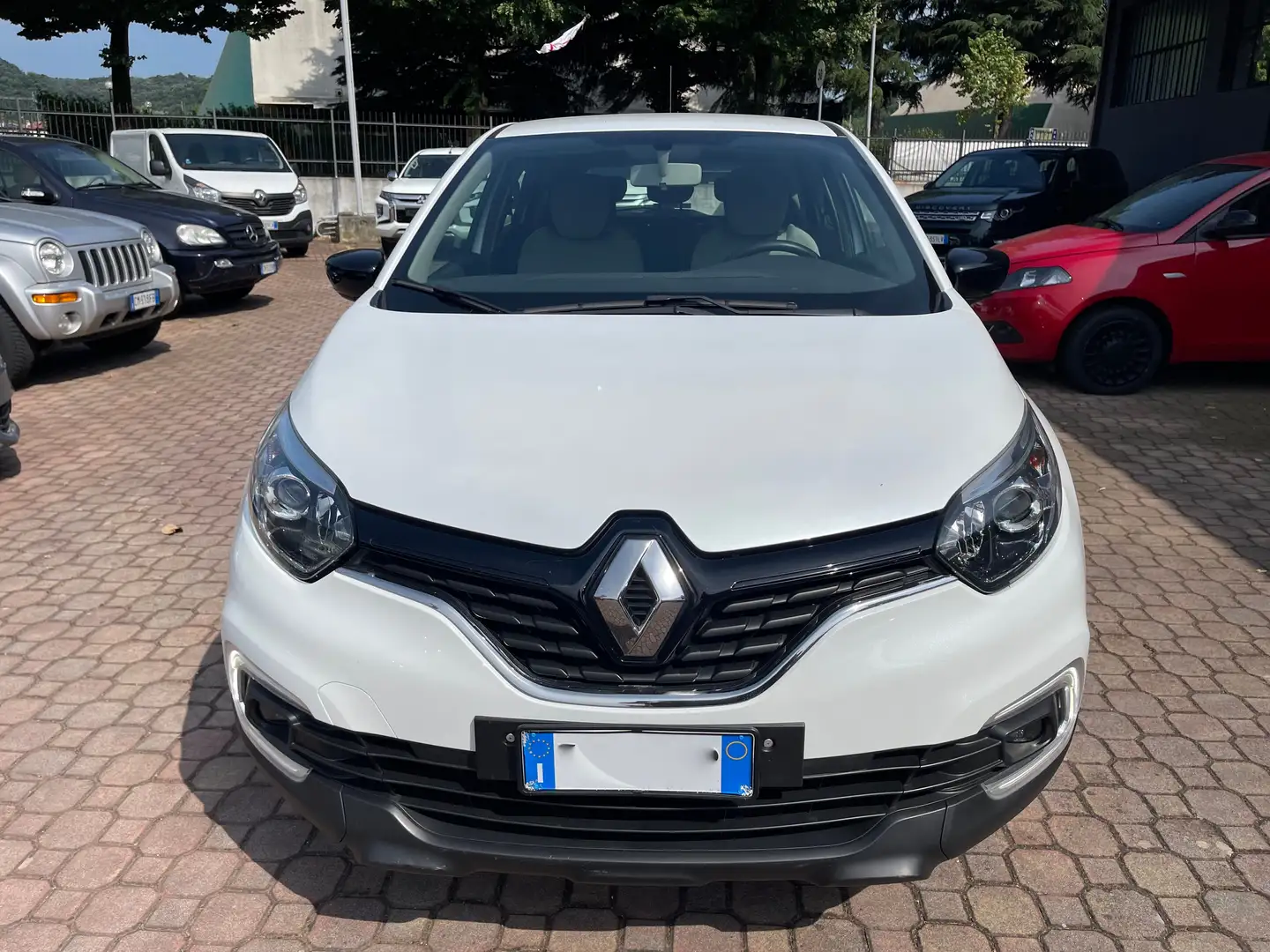 Renault Captur 0.9 tce Intens 90cv E6 NEOPATENTATI Bianco - 2
