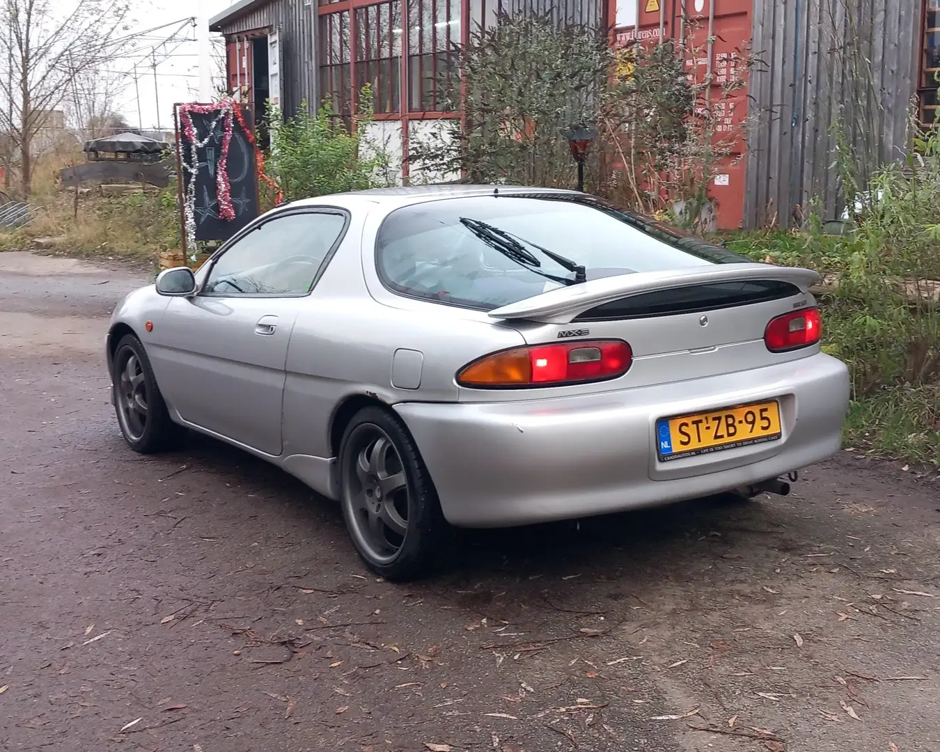 Mazda MX-3 MX-3 1.6i Xtreme Grau - 2