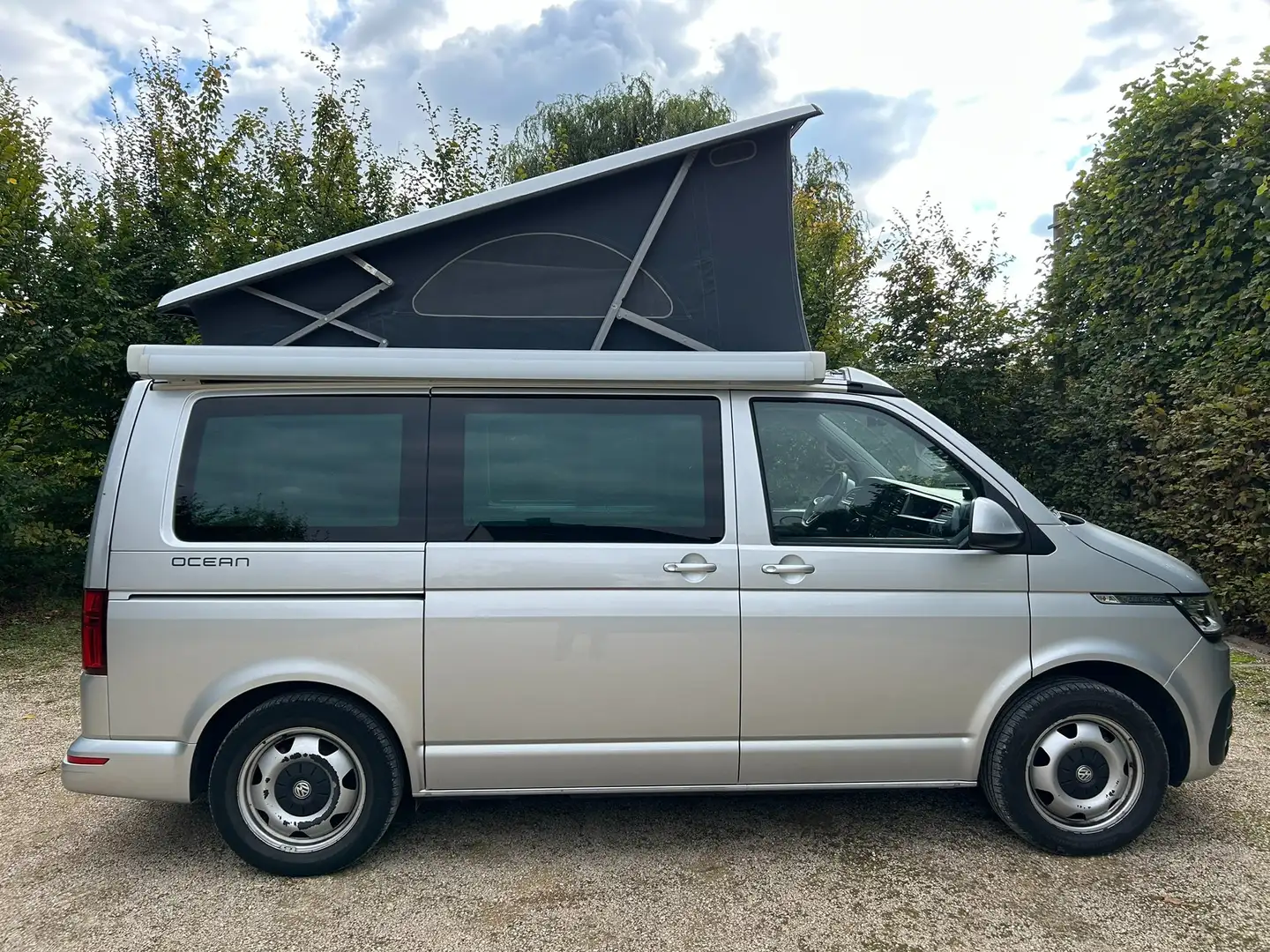 Volkswagen T6.1 California Ocean 2.0 TDI 150 CV DSG Argintiu - 2