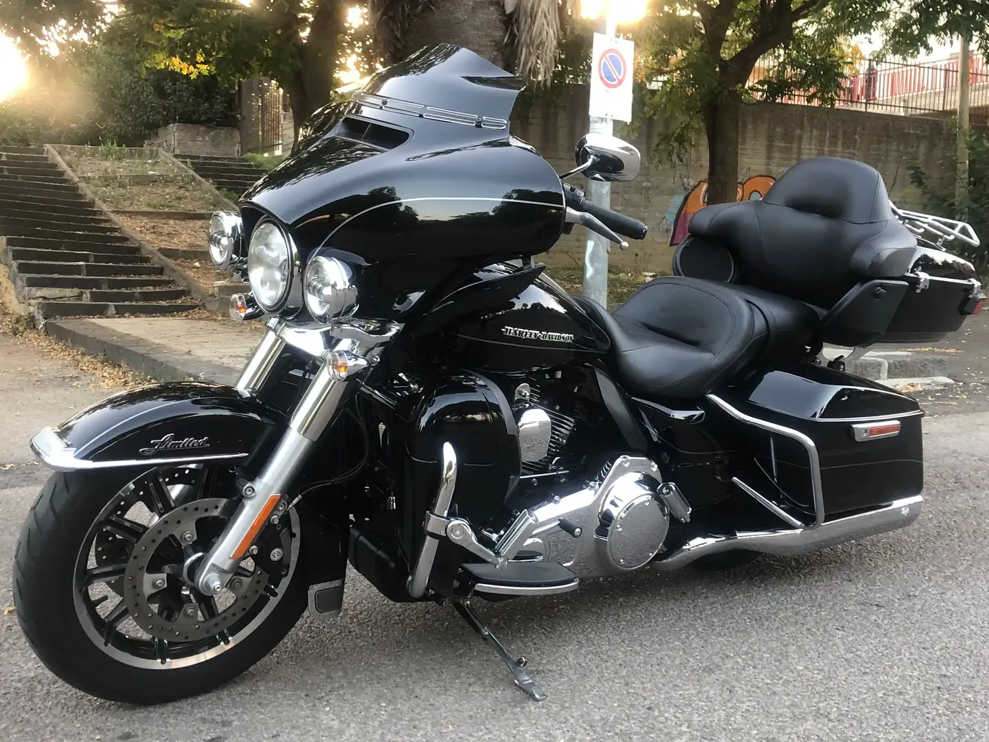 Harley-Davidson Ultra Limited Siyah - 1