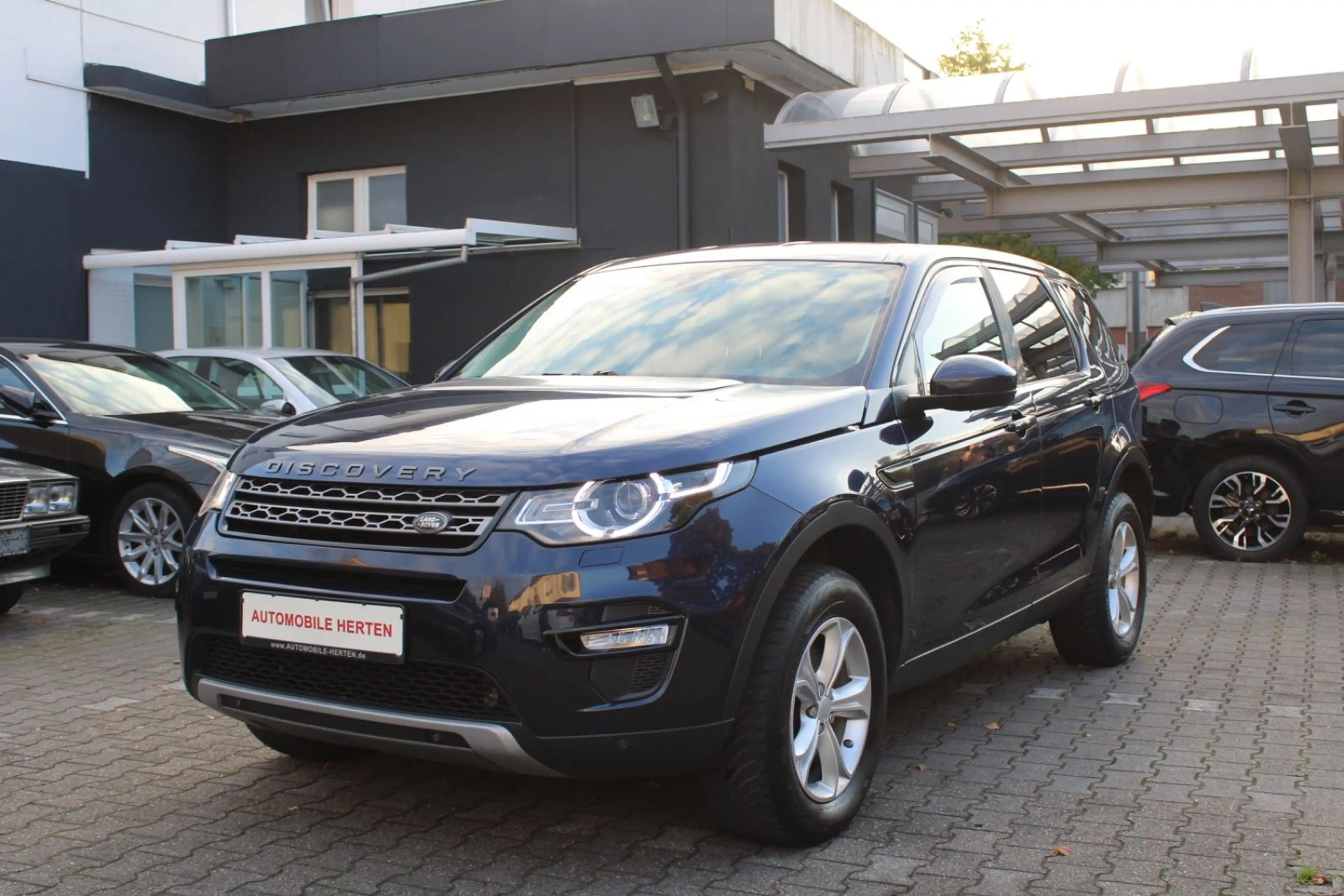 Land Rover Discovery 2.0 TD4 Sport SE AWD*7SITZER*NAVI*XENO