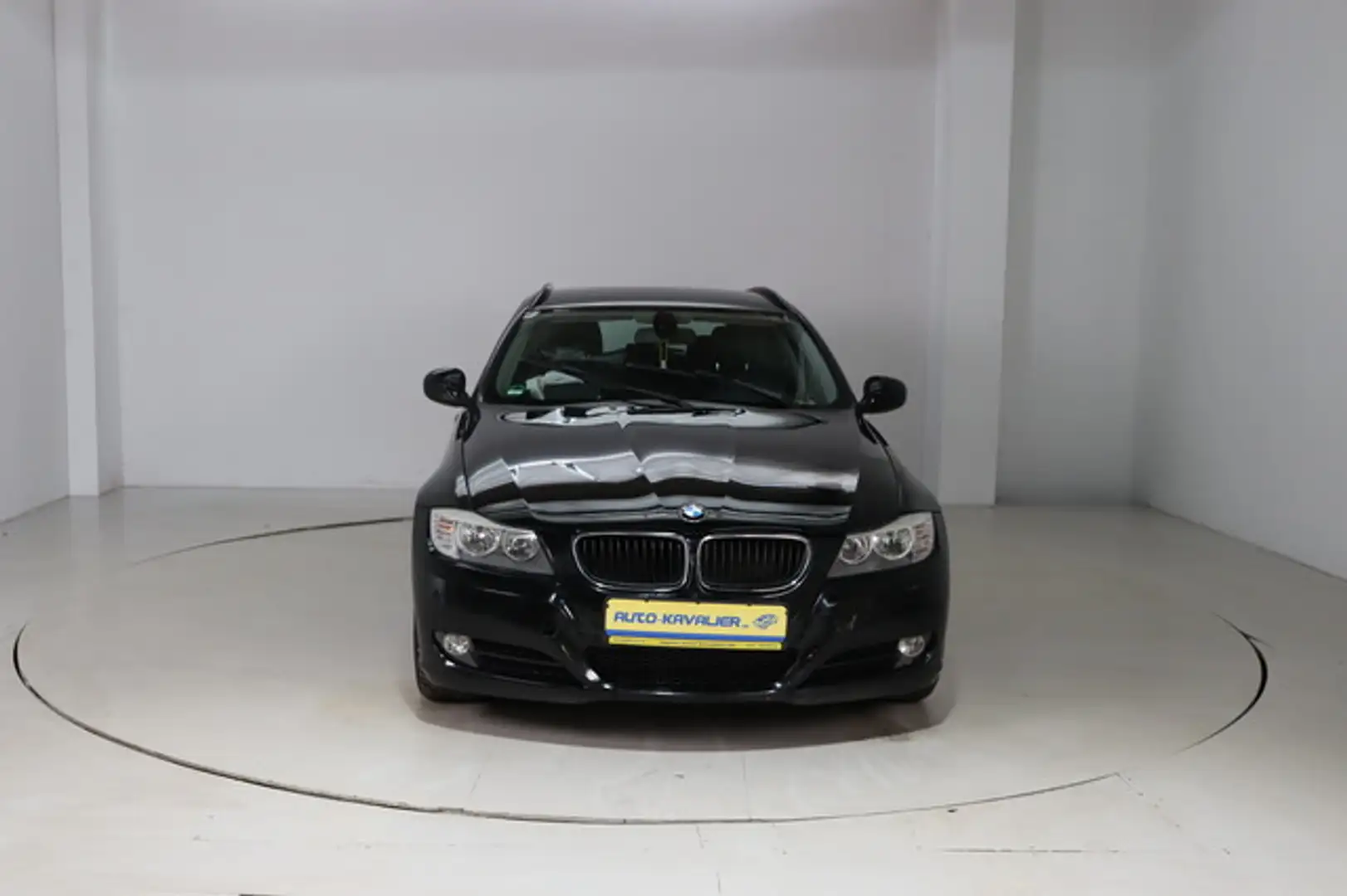 BMW 318 i Touring * Klimaautomatik Schwarz - 2
