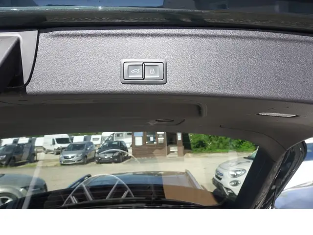 Audi A4 Allroad view 15