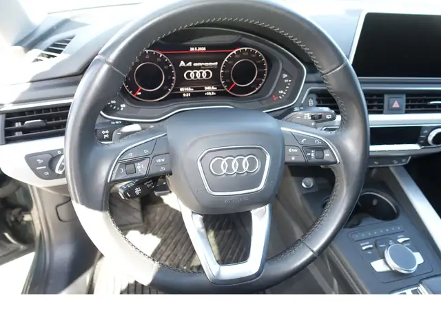 Audi A4 Allroad view 12