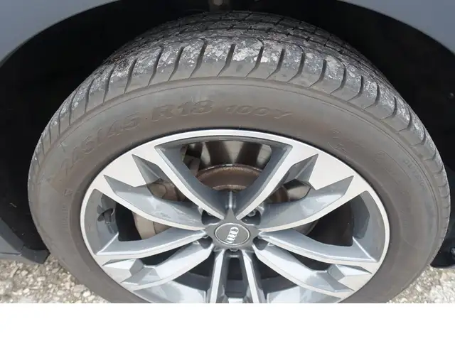 Audi A4 Allroad view 7