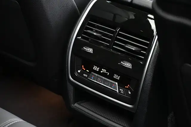 BMW X5 xDrive30d 48V Aut. NP €132k ACC, AHK elektr., L... Ansicht 34