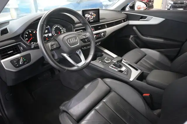 Audi A4 Allroad view 12